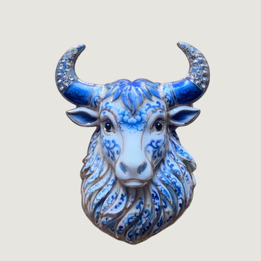 Vintage Blue White Enamel Bull Head Brooch Rhinestone Horns Steer Cow Pin